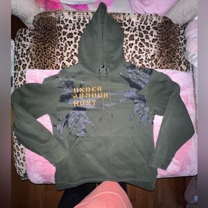 under armour hoodie✨